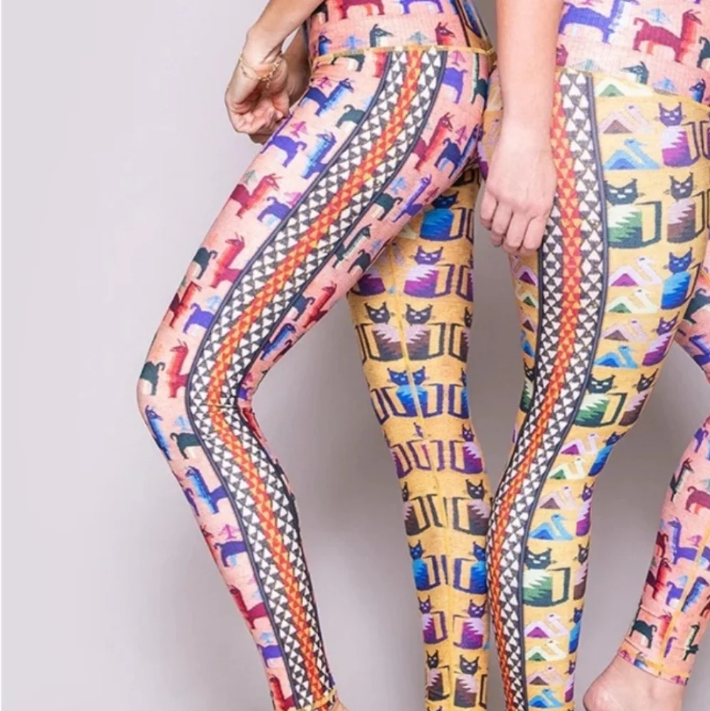 NWT Niyama Sol Kitten & Llama Full Length Barefoot Athletic leggings Blue & Tan - Picture 6 of 6
